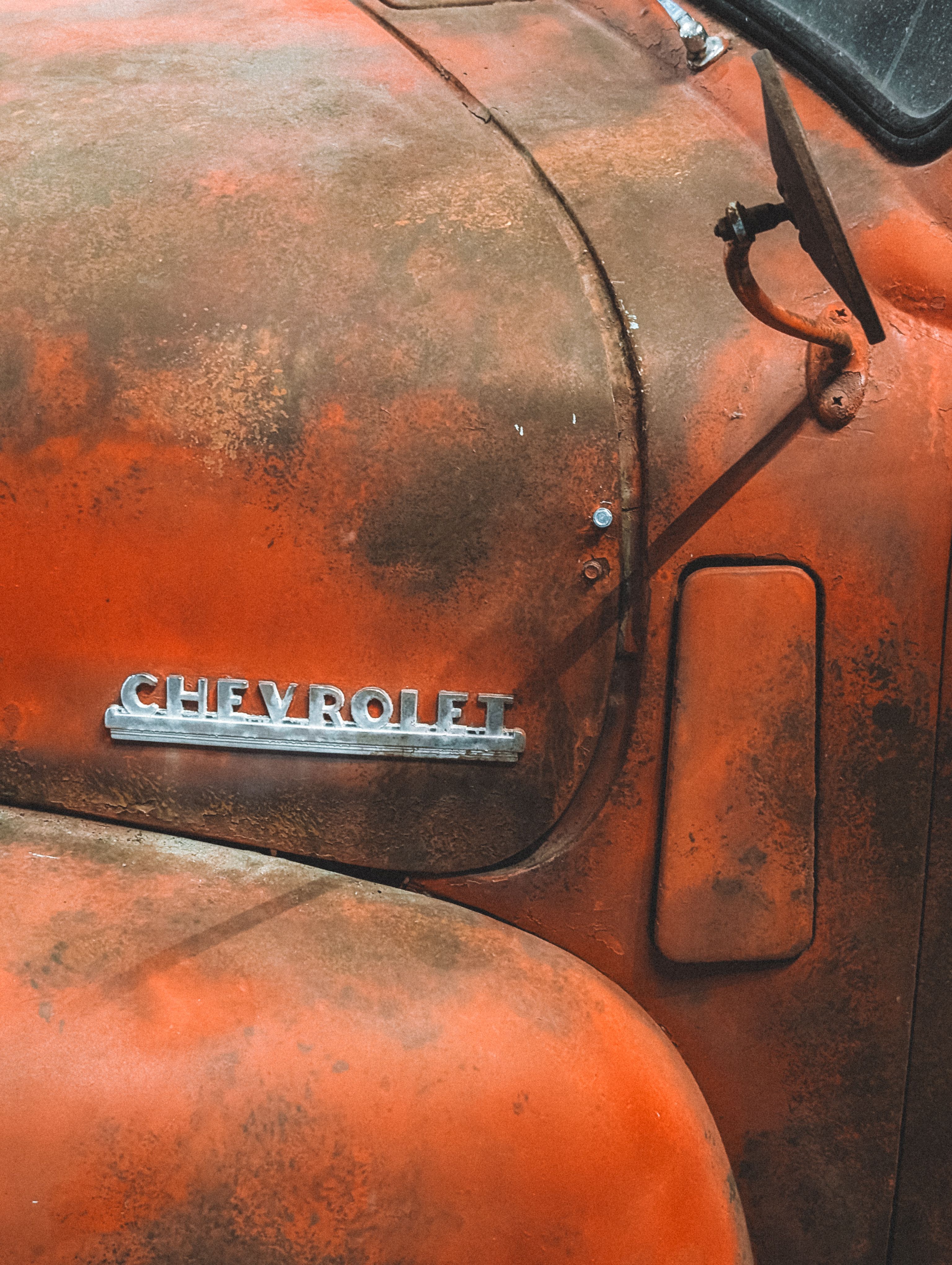 Rusty's Towing Service team and equipment